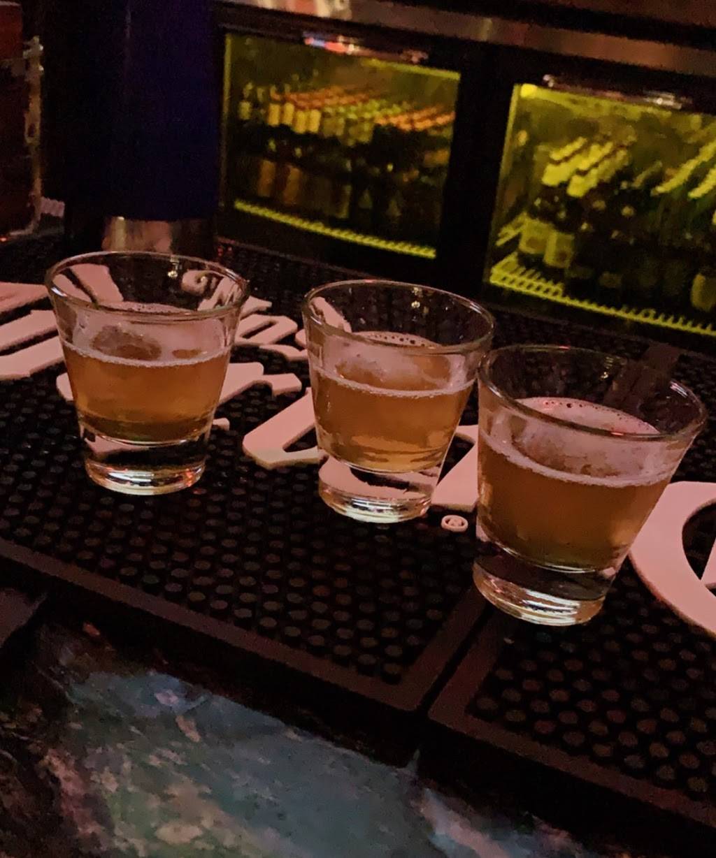 Ill Minster Pub | night club | 2600 Cedar Springs Rd #1, Dallas, TX 75201, USA | 9726667114 OR +1 972-666-7114