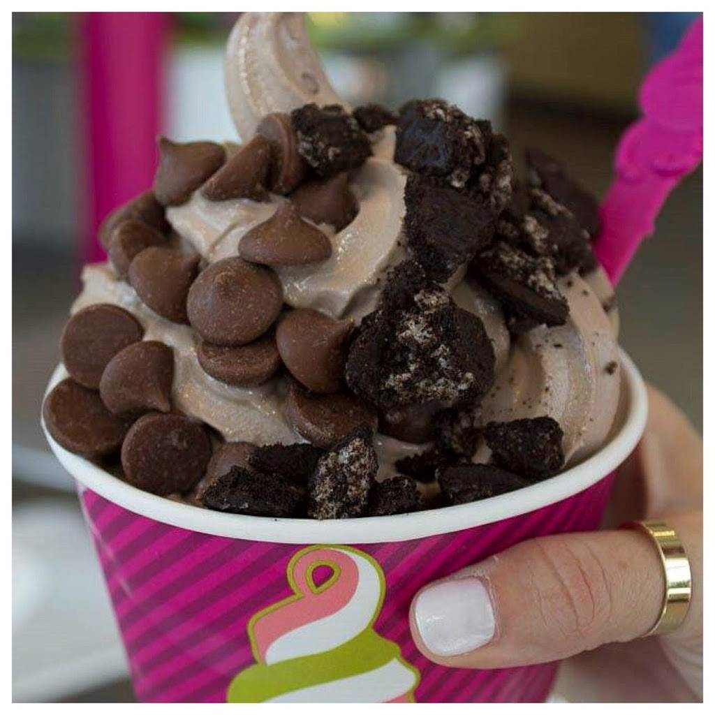 Menchies Frozen Yogurt | bakery | 25280 Marguerite Pkwy Ste B2, Mission Viejo, CA 92692, USA | 9494299332 OR +1 949-429-9332