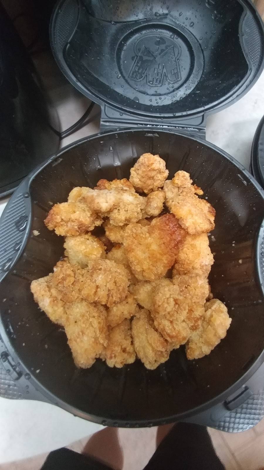 Pizza Hut | restaurant | 100 W Southlake Blvd #100, Southlake, TX 76092, USA | 8174889900 OR +1 817-488-9900