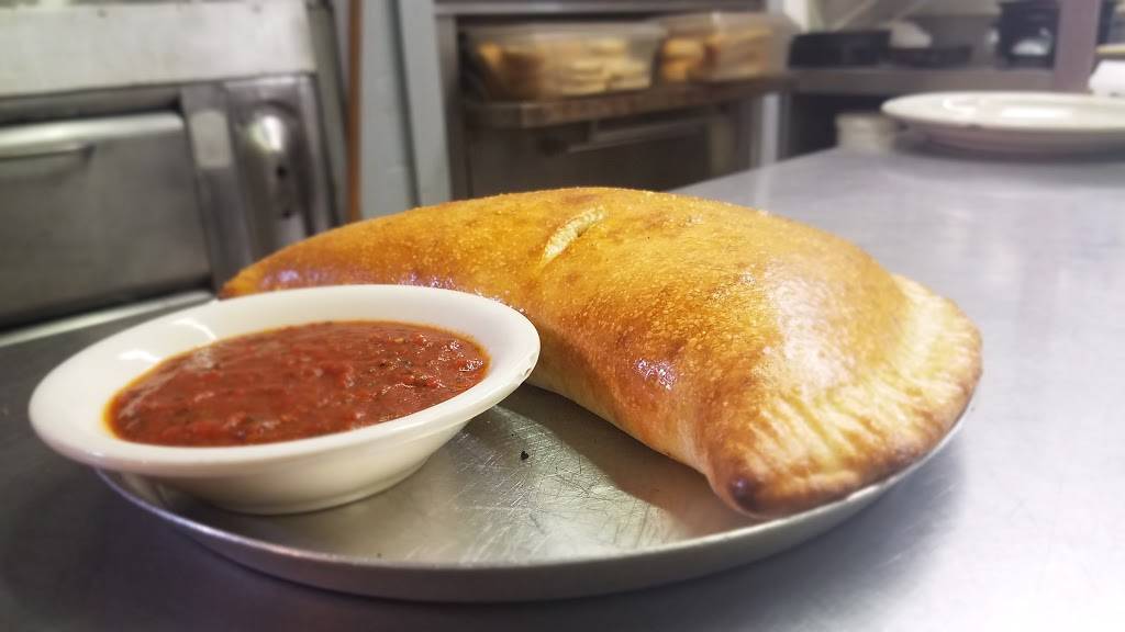 Bettys Pizza & Subs | restaurant | 319 Wynnwood Ave, Melrose, FL 32666, USA | 3524755717 OR +1 352-475-5717