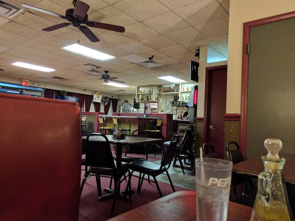 Soprano Italian Restaurant | restaurant | 12588 Warwick Blvd, Newport News, VA 23606, USA | 7579302359 OR +1 757-930-2359