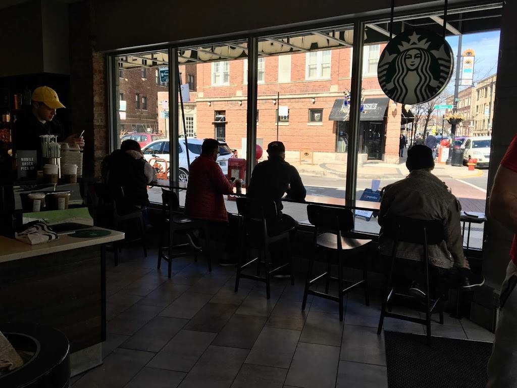 Starbucks | cafe | 3358 N Broadway, Chicago, IL 60657, USA | 7735280343 OR +1 773-528-0343