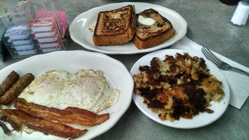 Nicks Luncheonette | restaurant | 255 Saw Mill Rd, West Haven, CT 06516, USA | 2039379036 OR +1 203-937-9036