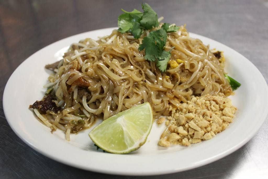 wat zab thai food | restaurant | 5000 Burnet Rd, Austin, TX 78756, USA | 5127453634 OR +1 512-745-3634