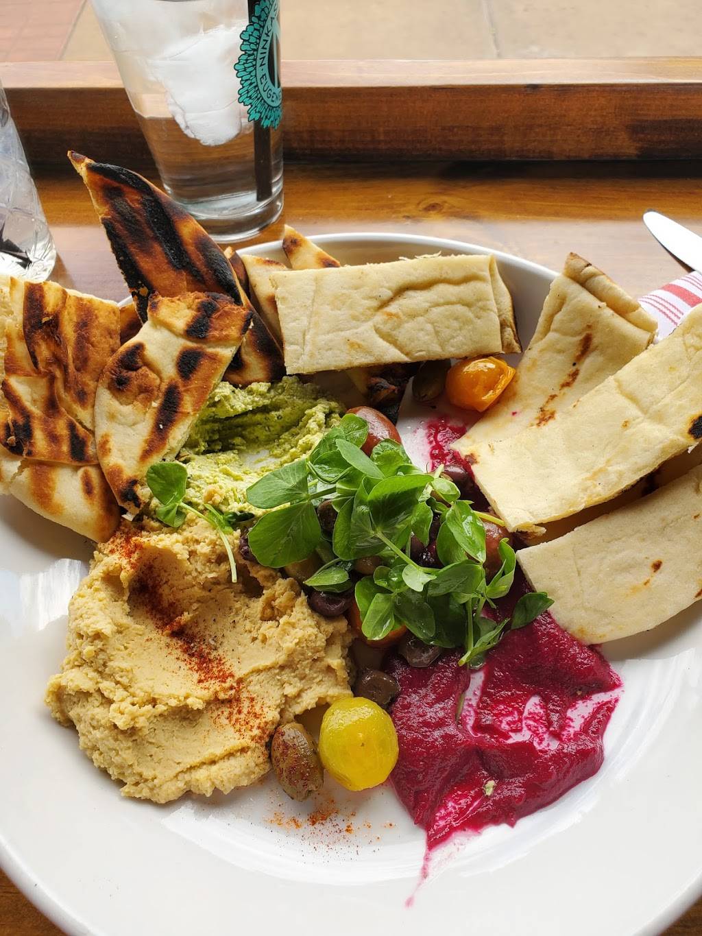 Hardway 8 | restaurant | 46 S Water St, Henderson, NV 89015, USA | 7024105124 OR +1 702-410-5124