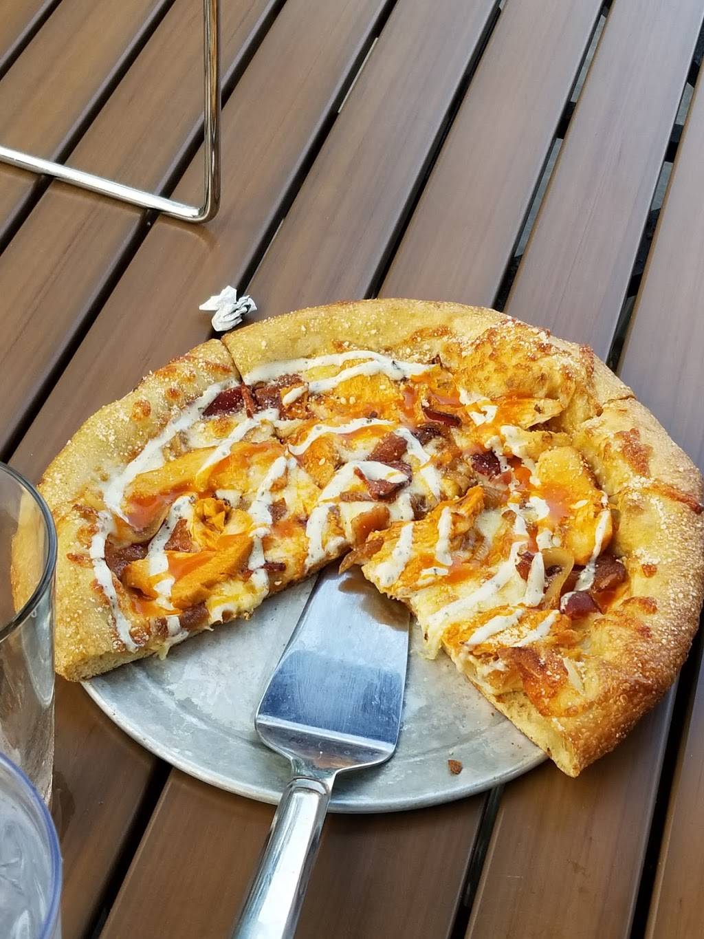 Mellow Mushroom | restaurant | 9600 Brier Creek Pkwy, Raleigh, NC 27617, USA | 9848880513 OR +1 984-888-0513