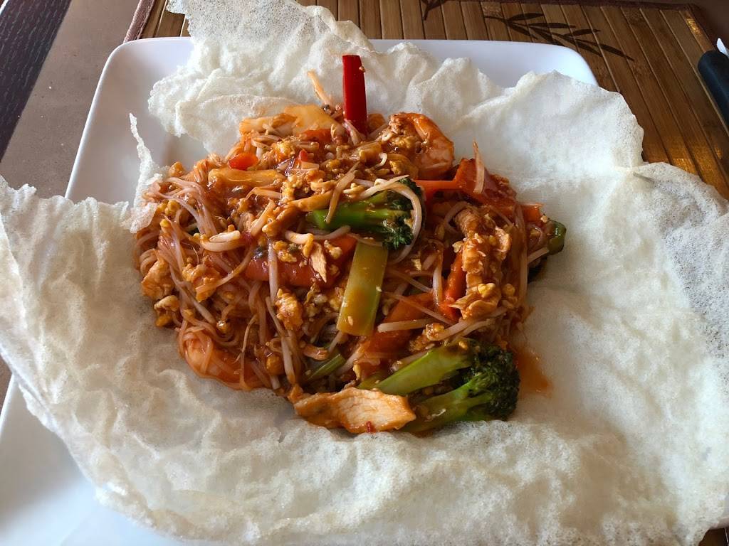 Asie Plus | restaurant | 224 Rue Notre Dame E, Victoriaville, QC G6P 4A1, Canada | 8197580158 OR +1 819-758-0158