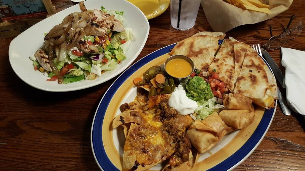 On The Border Mexican Grill & Cantina | restaurant | 1770 Camino De La Reina, San Diego, CA 92108, USA | 6192093700 OR +1 619-209-3700