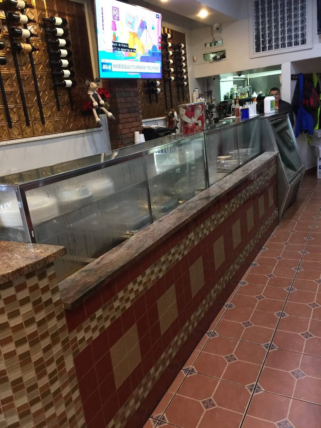 Cloister Grill | restaurant | 7 Henshaw St, New York, NY 10034, USA | 2129421580 OR +1 212-942-1580