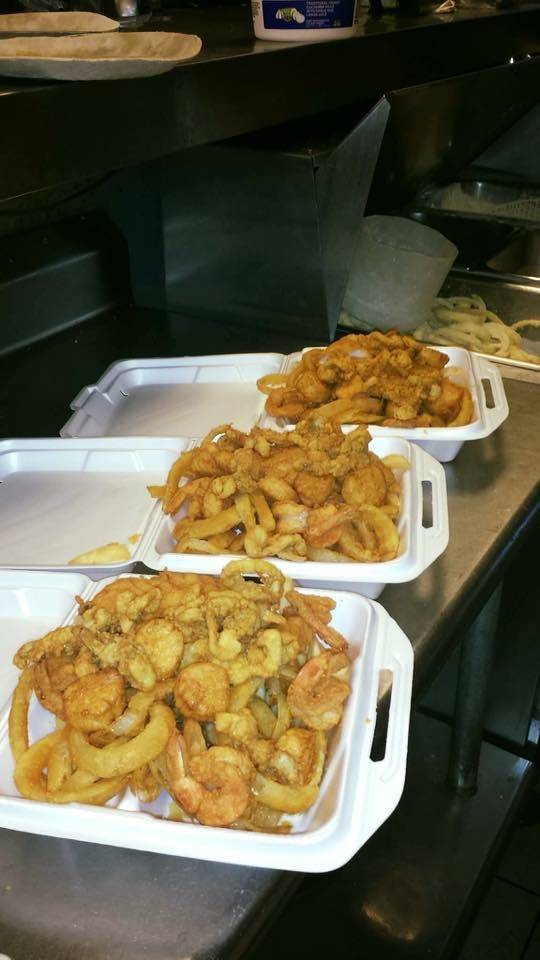 Beverly House of Pizza | restaurant | 24 Cabot St, Beverly, MA 01915, USA | 9789228400 OR +1 978-922-8400