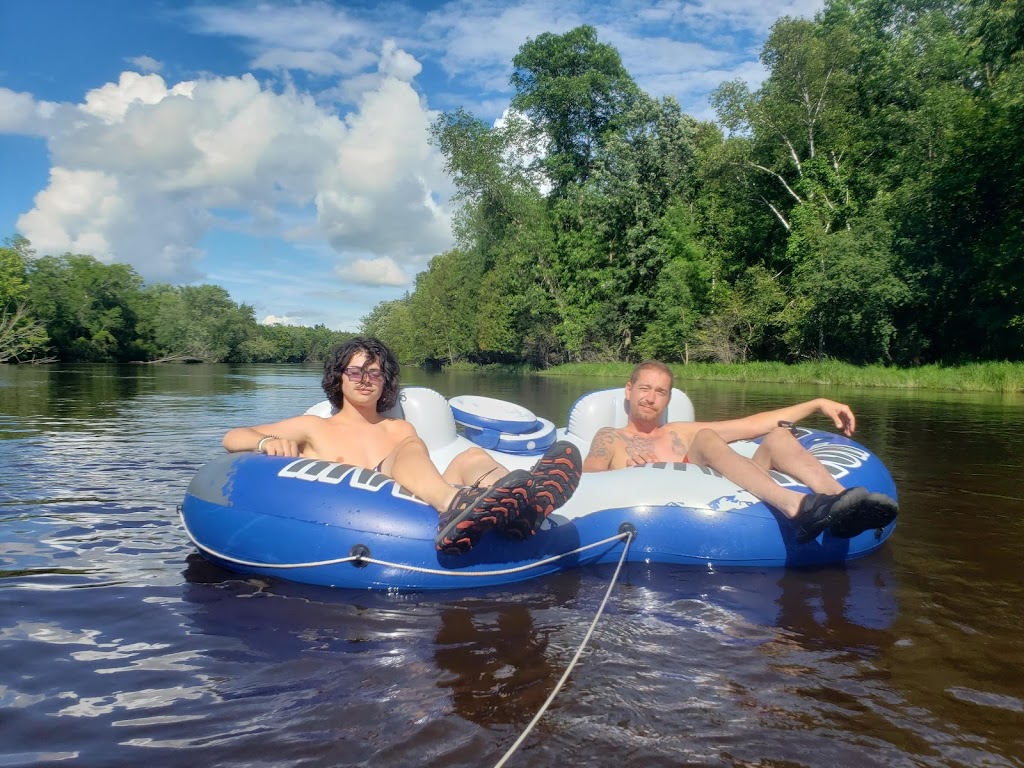 Oconto River Rafting and Tubing LLC & Pulcifer Pub | restaurant | W2319 WI-22, Gillett, WI 54124, USA | 7157456789 OR +1 715-745-6789