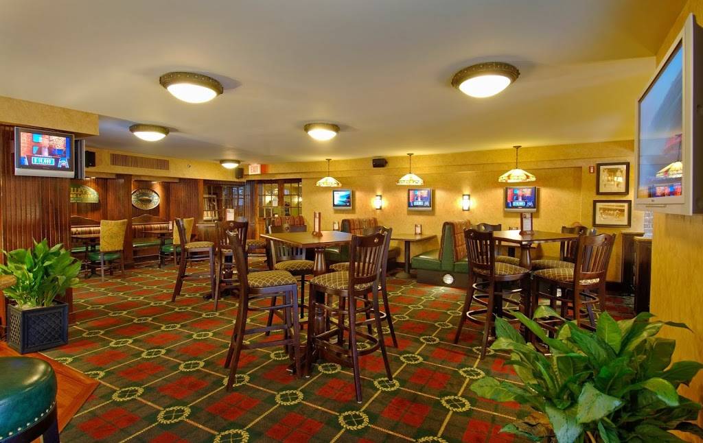 Tysons Social Tavern | restaurant | 1960 Chain Bridge Rd, McLean, VA 22102, USA | 7038932100 OR +1 703-893-2100