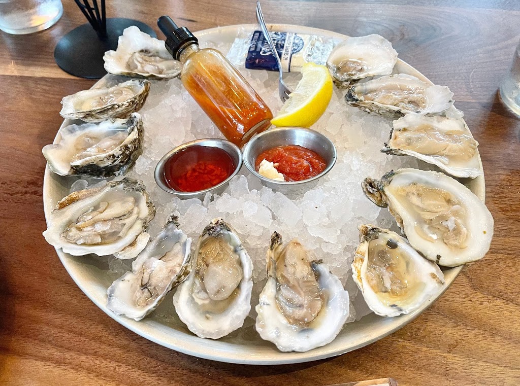 King Street Oyster Bar | restaurant | 12435 Park Potomac Ave, Potomac, MD 20854, USA | 3012966260 OR +1 301-296-6260