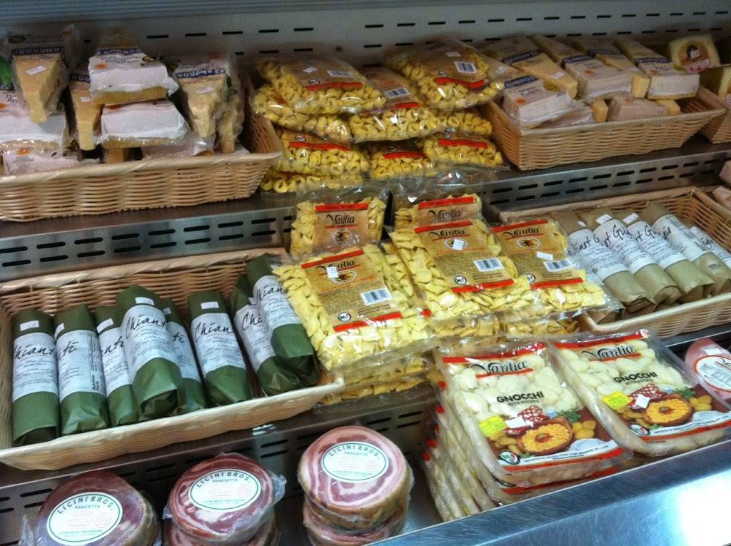 Fratellis Italian Eatery | meal delivery | 77 Main St, Stony Brook, NY 11790, USA | 6317514445 OR +1 631-751-4445