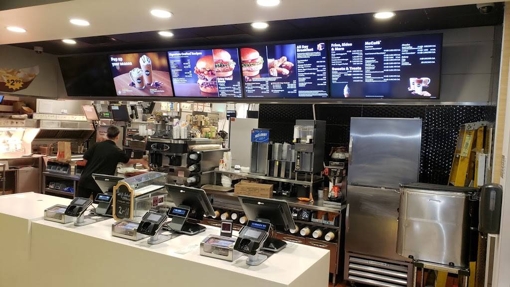 McDonalds | cafe | 323 Midland Trail, Smithers, WV 25186, USA | 3044424803 OR +1 304-442-4803