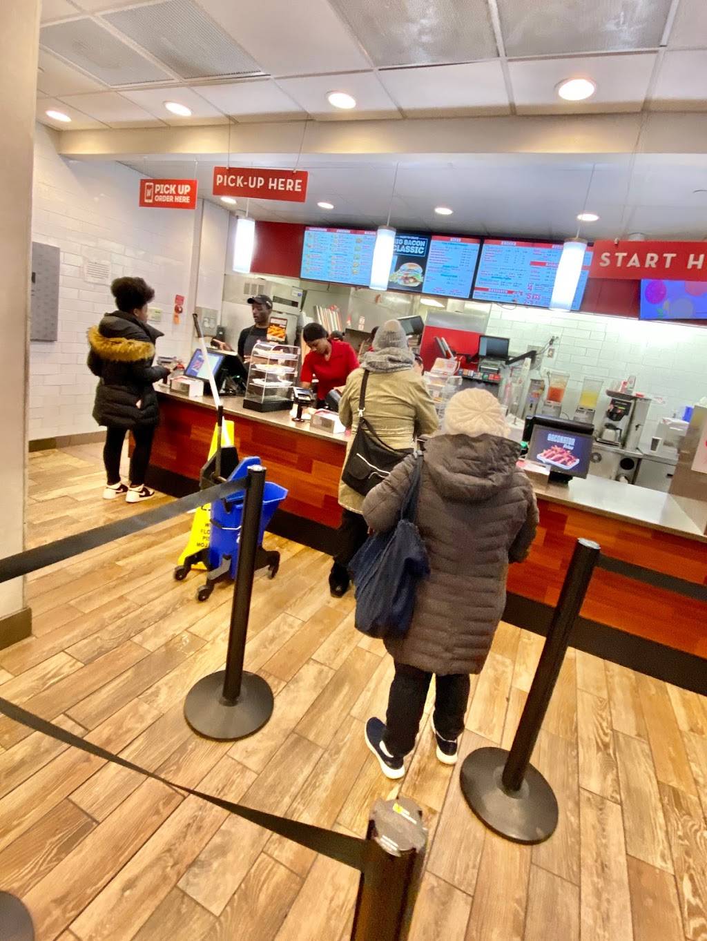 Wendys | restaurant | 420 86th St, Brooklyn, NY 11209, USA | 7188333034 OR +1 718-833-3034