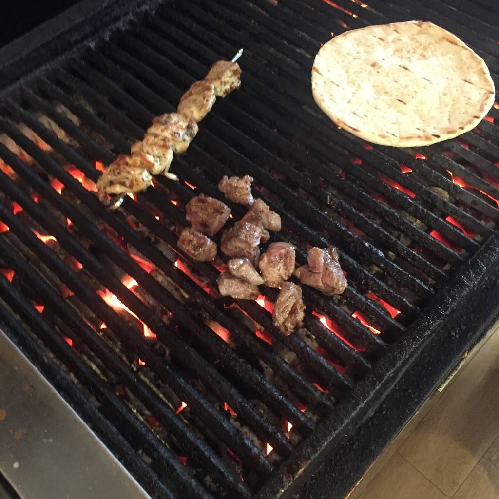 Souvlaki Hut Bloor West | restaurant | 2184 Bloor St W, Toronto, ON M6S 1N3, Canada | 4167668899 OR +1 416-766-8899