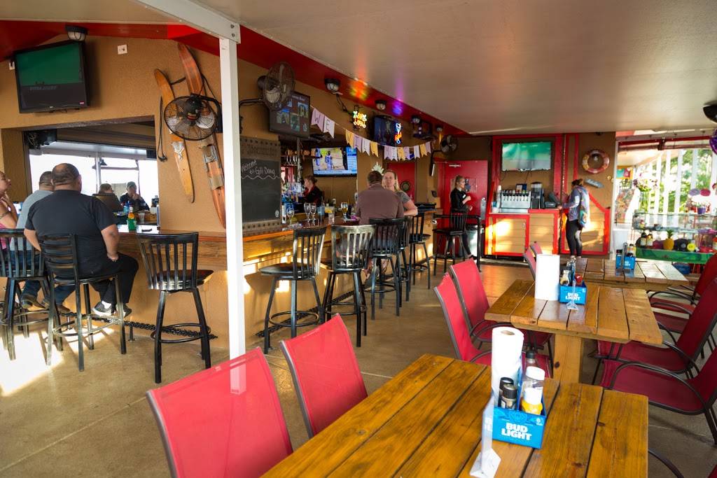 Gill Dawg | restaurant | 5419 Treadway Dr #1, Port Richey, FL 34668, USA | 7278421070 OR +1 727-842-1070