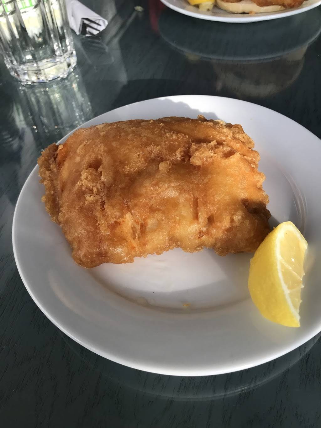 Country Fish And Chips | meal delivery | 293 Lakeshore Rd E, Mississauga, ON L5G 1H2, Canada | 9052788201 OR +1 905-278-8201