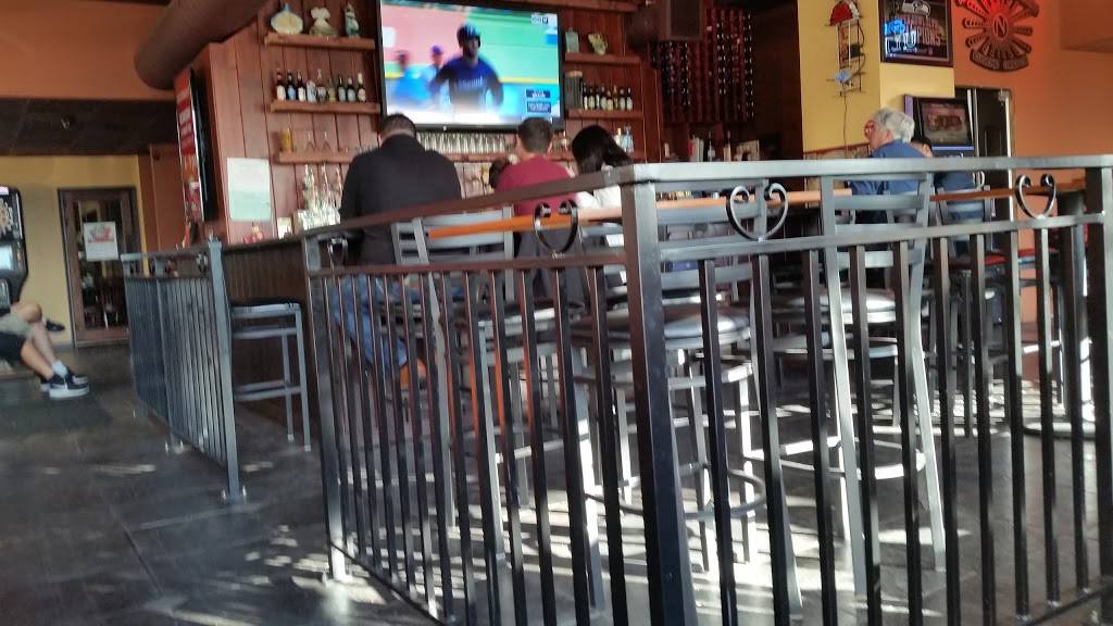 Romios Pizza & Pasta | restaurant | 2801 Western Ave E, Seattle, WA 98121, USA | 2062845420 OR +1 206-284-5420