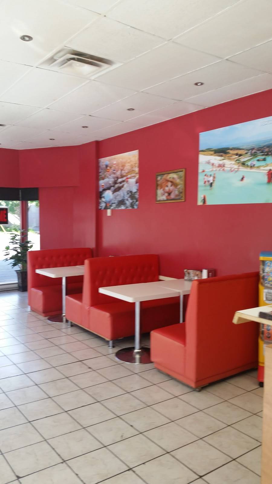 Lakeshore Pizza | meal delivery | 642 Chemin Bord-du-Lac, Dorval, QC H9S 2B6, Canada | 5146331633 OR +1 514-633-1633