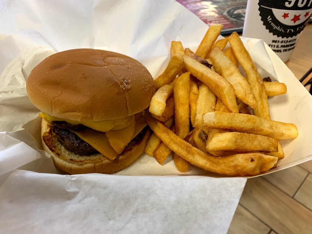 901 Grille and Market | restaurant | 711 E Pkwy S, Memphis, TN 38104, USA | 9015126171 OR +1 901-512-6171