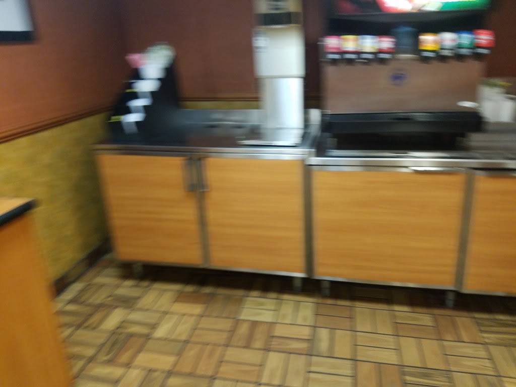 Subway Restaurants | restaurant | 292 NW 42nd Ave, Miami, FL 33126, USA | 3054428328 OR +1 305-442-8328