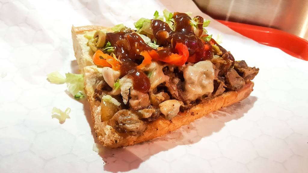 Philthy Phillys | restaurant | 13075 Yonge St, Richmond Hill, ON L4E 3S8, Canada | 9057737557 OR +1 905-773-7557