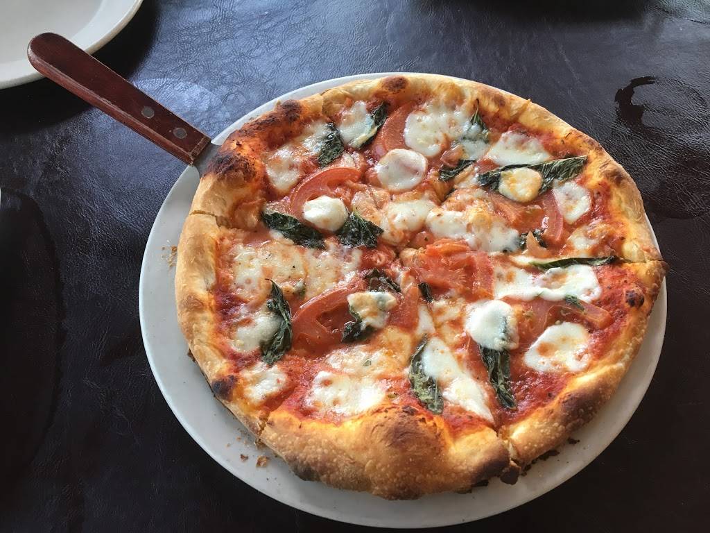 Mamma Mia Italian Grill & Pizza (B.Y.O.B) | restaurant | 3124 E Belknap St, Fort Worth, TX 76111, USA | 8177590100 OR +1 817-759-0100