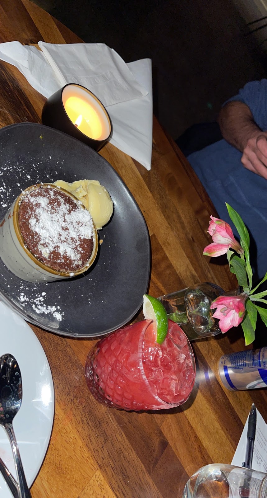 Naked Burger Rochester Hills | restaurant | 6870 N Rochester Rd, Rochester, MI 48306, USA | 2487594858 OR +1 248-759-4858