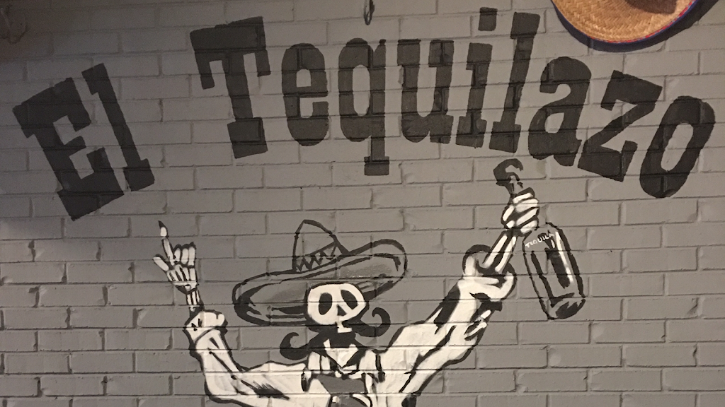 El Tequilazo Mexican Restaurant and Bar | restaurant | 10S656 Kingery Hwy, Willowbrook, IL 60527, USA | 6308282199 OR +1 630-828-2199