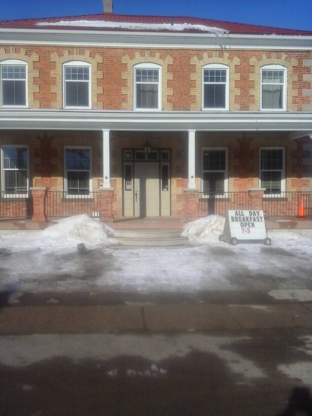 Daves Diner | restaurant | 188 Huron Rd, Sebringville, ON N0K 1X0, Canada | 5193938726 OR +1 519-393-8726