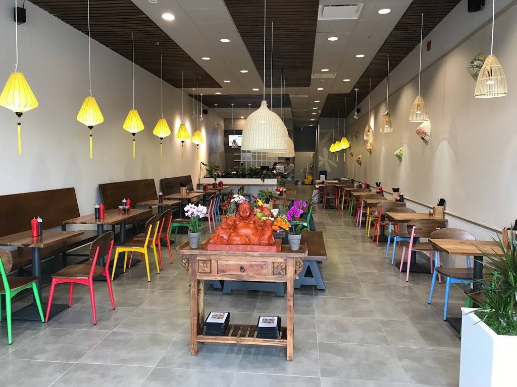 Miss Pho | restaurant | 3830 Boulevard de la Côte-Vertu Suite 200, Saint-Laurent, QC H4R 1P8, Canada | 5143366477 OR +1 514-336-6477