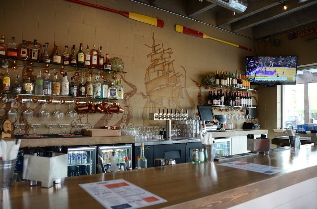 Hull and Highwater | restaurant | 324 E Main St, New Albany, IN 47150, USA | 8125902249 OR +1 812-590-2249