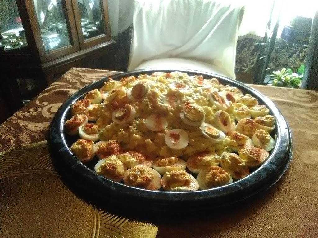 Rios Coney Island | restaurant | 10993 Gratiot Ave, Detroit, MI 48213, USA | 3133320618 OR +1 313-332-0618