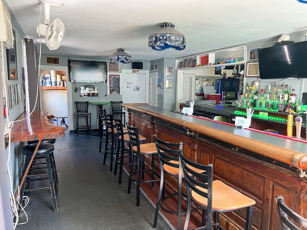 McCarthys Bar & Grill | restaurant | 91 Tallman St, Oswego, NY 13126, USA | 3152072277 OR +1 315-207-2277