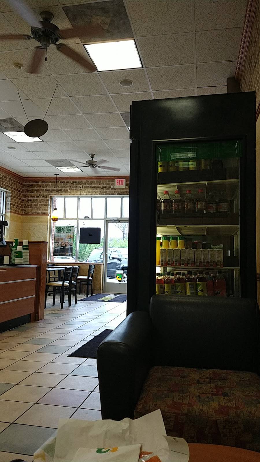 Subway Restaurants | restaurant | 15817 City View Drive, Midlothian, VA 23113, USA | 8047941965 OR +1 804-794-1965