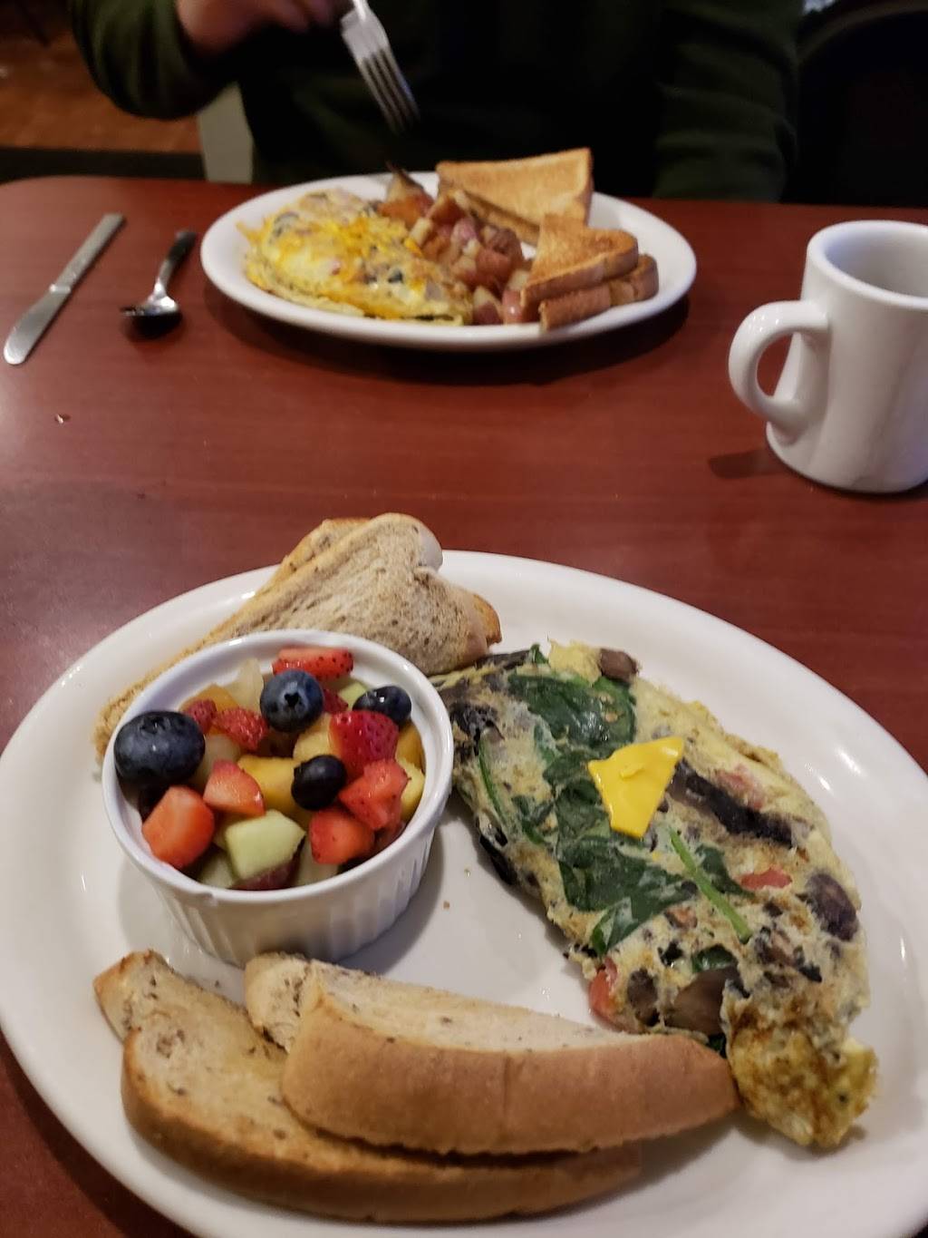 Jimmys | restaurant | 50 N State St, Painesville, OH 44077, USA | 4403571388 OR +1 440-357-1388