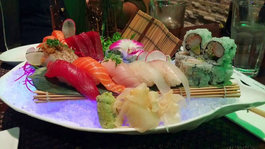 Izumi Sushi and Hibachi Steak house | restaurant | 5745 Sunrise Hwy, Holbrook, NY 11741, USA | 6312183888 OR +1 631-218-3888