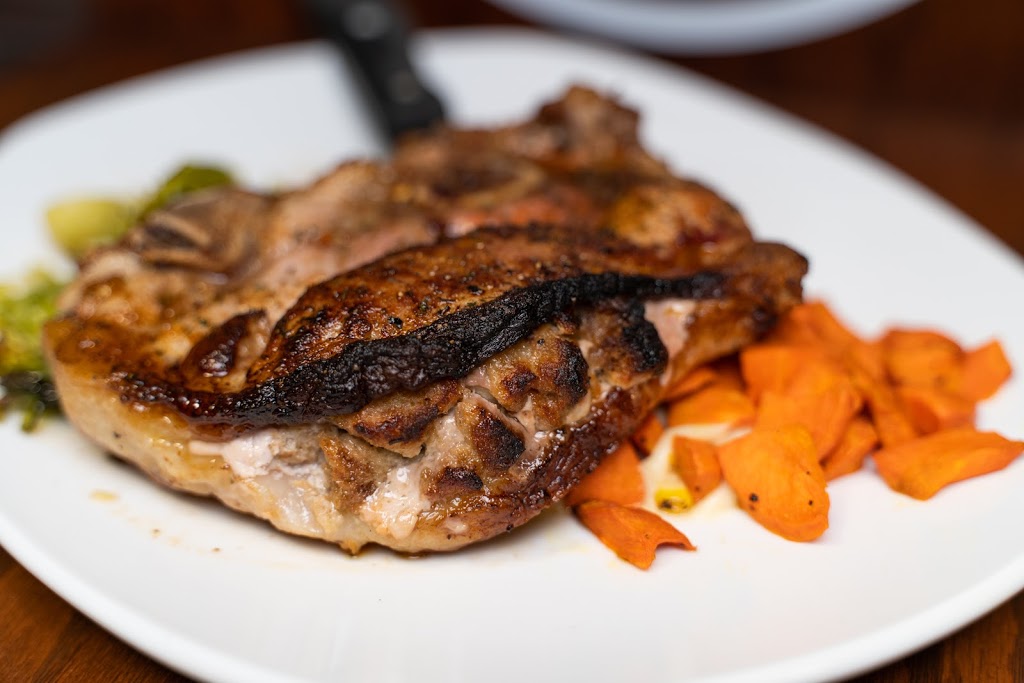 table | restaurant | 575 Cameron Way suite B, North Liberty, IA 52317, USA | 3196652777 OR +1 319-665-2777