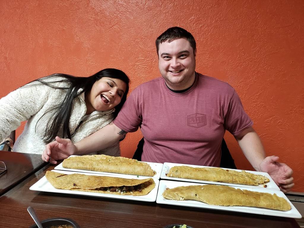 La Fondita Restaurante Mexicano | restaurant | 916 W Greenwood Ave, Waukegan, IL 60087, USA | 8476234133 OR +1 847-623-4133