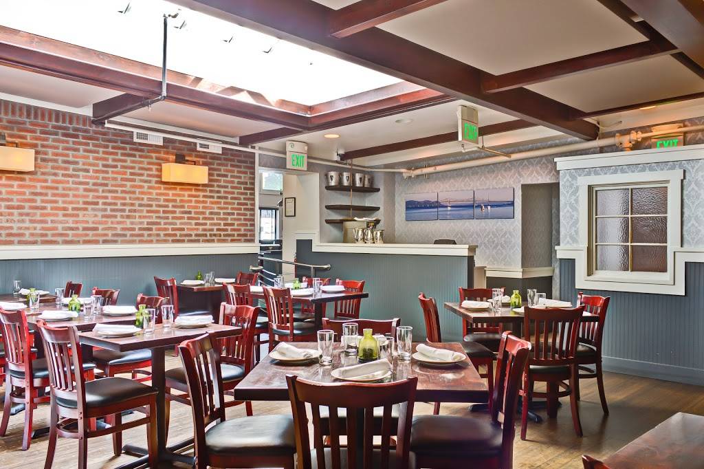 Dobbs Ferry | restaurant | 409 Gough St, San Francisco, CA 94102, USA | 4155517700 OR +1 415-551-7700
