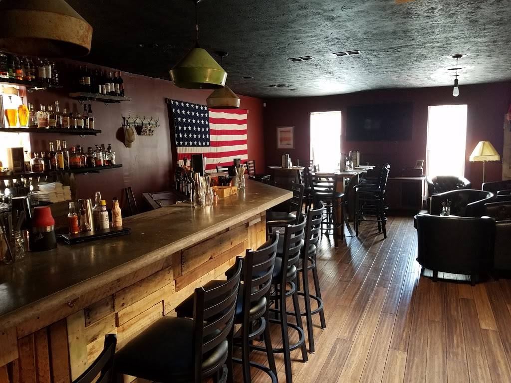 FoxGardin Kitchen & Ale | restaurant | 215 S Main St, Fortville, IN 46040, USA | 3174854085 OR +1 317-485-4085