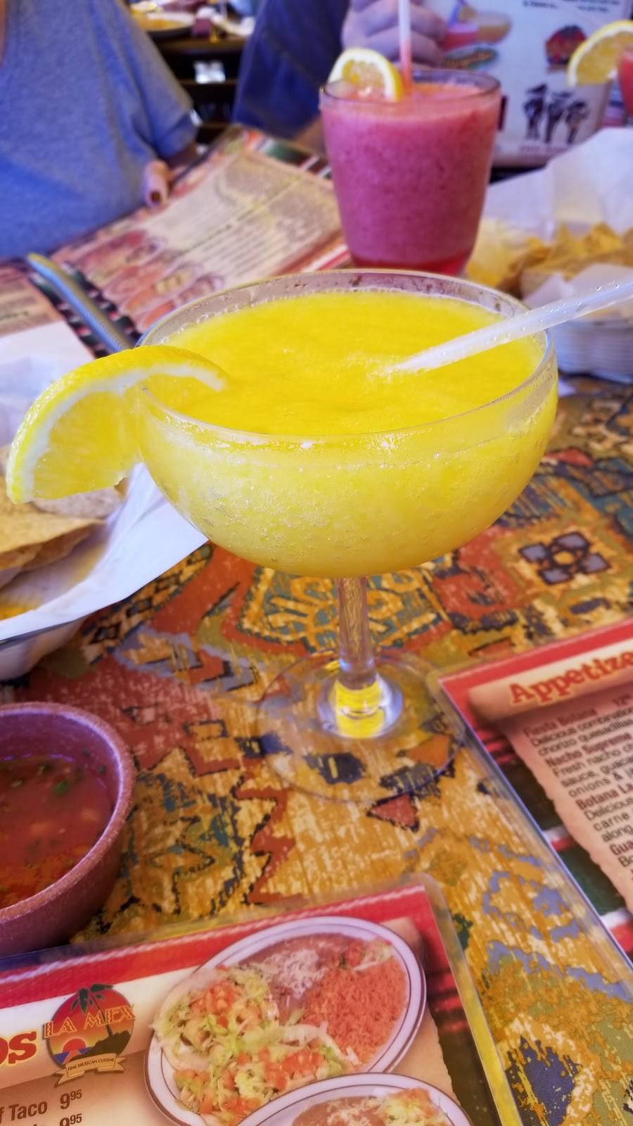 La Mex | restaurant | 3157 W Jefferson St, Joliet, IL 60435, USA | 8157292686 OR +1 815-729-2686