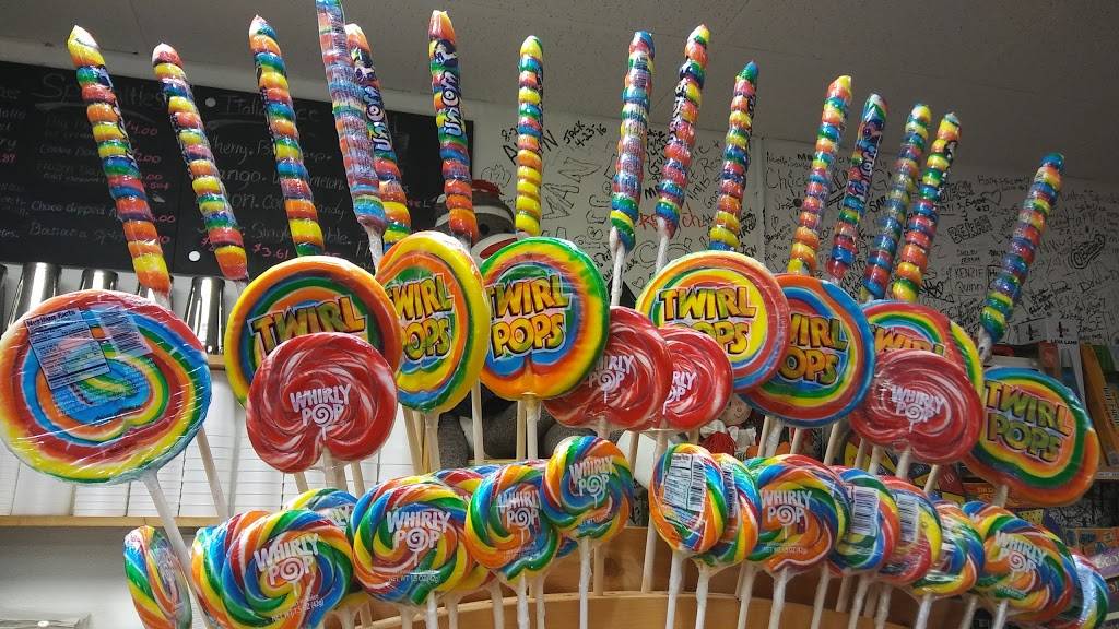 Candy Kitchen | restaurant | 311 Gulf Blvd #4, Indian Rocks Beach, FL 33785, USA | 7272400683 OR +1 727-240-0683