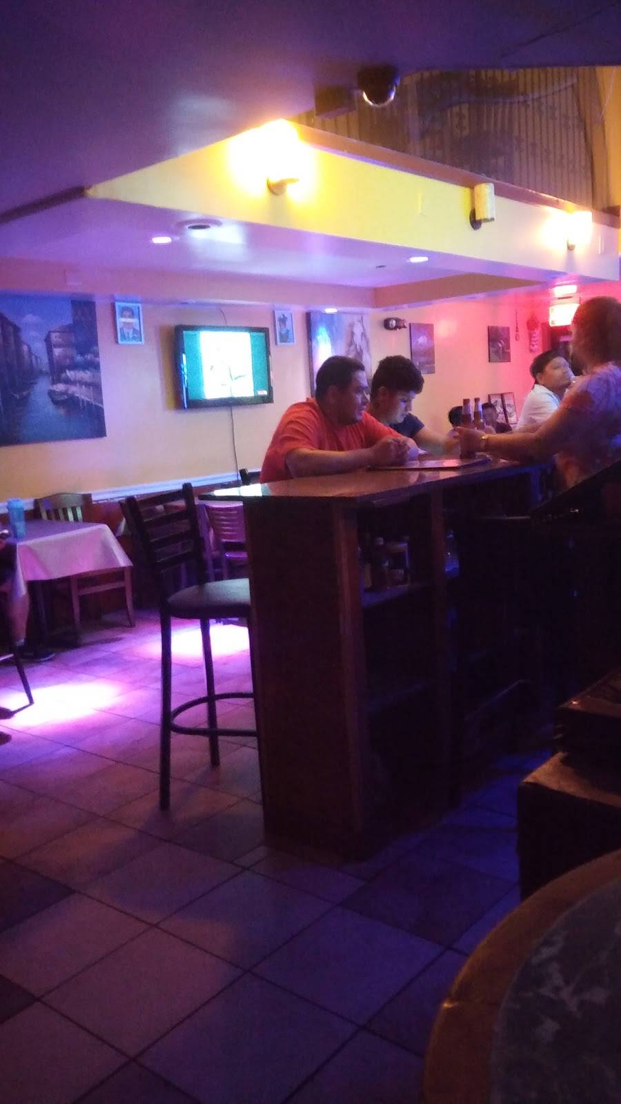 Juanitas Restaurant | restaurant | 3521 14th St NW, Washington, DC 20010, USA | 2027176153 OR +1 202-717-6153