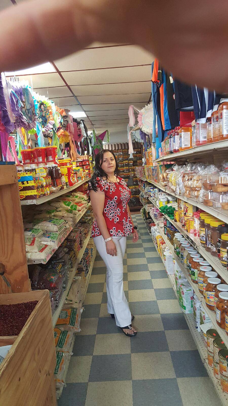 LA VICTORIA | restaurant | 4309 Nine Mile Rd, Richmond, VA 23223, USA | 8047169060 OR +1 804-716-9060