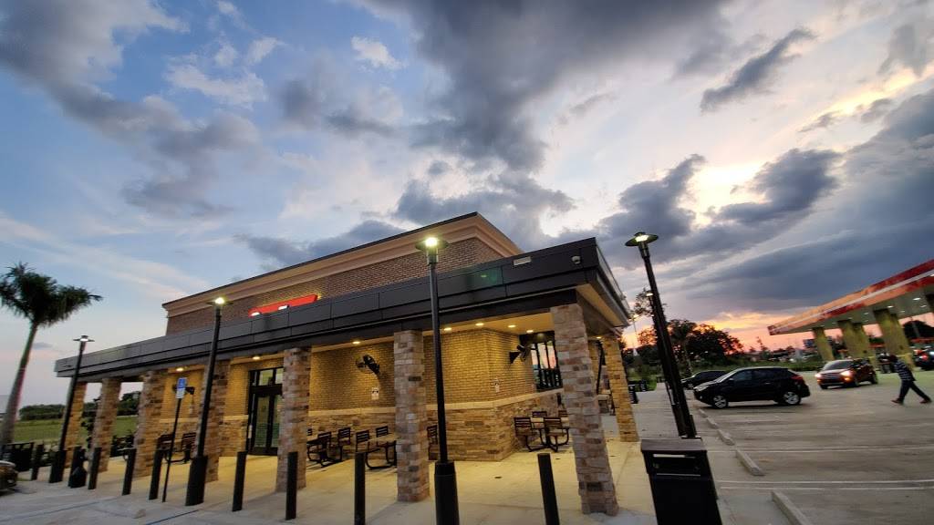 RaceTrac | bakery | 11700 E W Golf Dr, Miami, FL 33167, USA | 3056810200 OR +1 305-681-0200