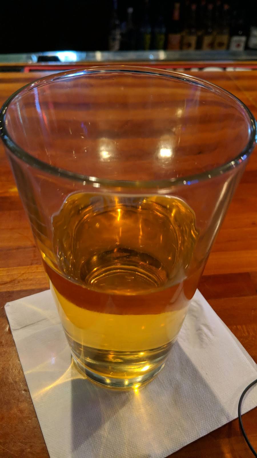 Vans Downtown Davenport | restaurant | 217 Brady St, Davenport, IA 52803, USA | 5633231700 OR +1 563-323-1700