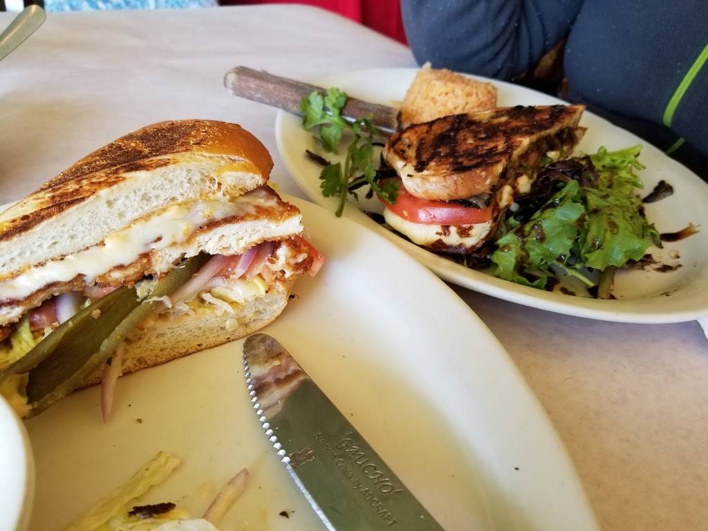 Wholly Frijoles | restaurant | 3908 W Touhy Ave, Lincolnwood, IL 60712, USA | 8473299810 OR +1 847-329-9810